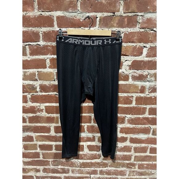 Under Armour Youth Boys Black Cropped Compression Pants Size XL - Picture 1 of 3